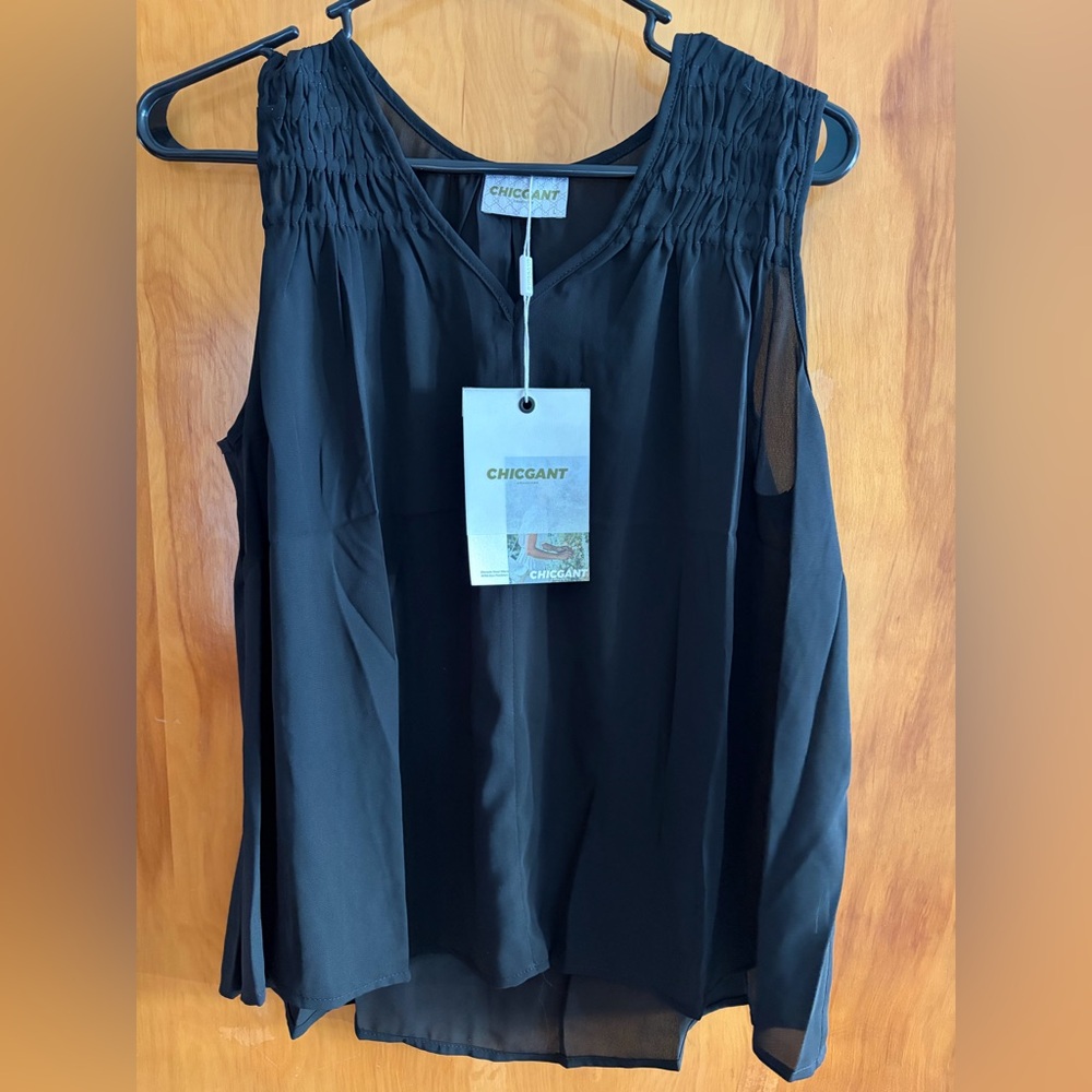 Black Sleeveless Top